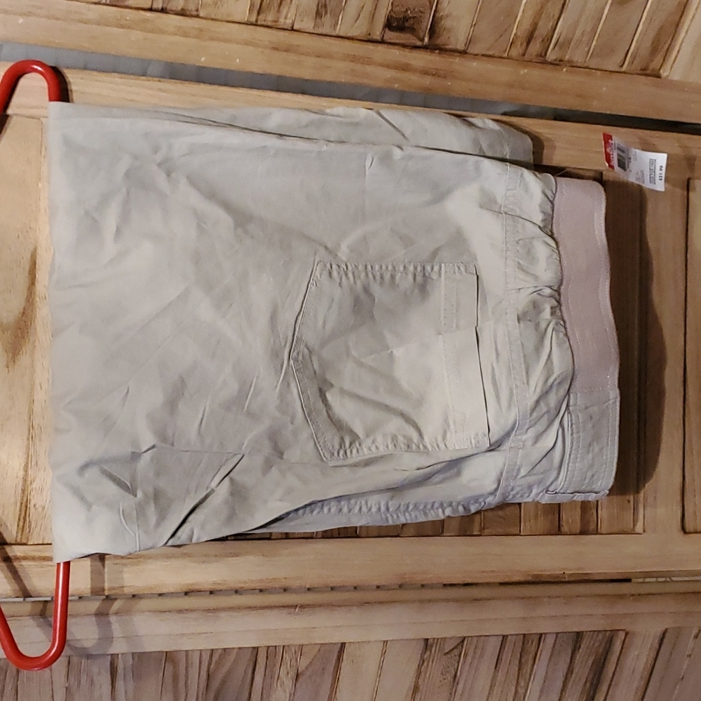 Brand New with Tags Basic Editions (Kmart Brand) Khaki Capris 1x